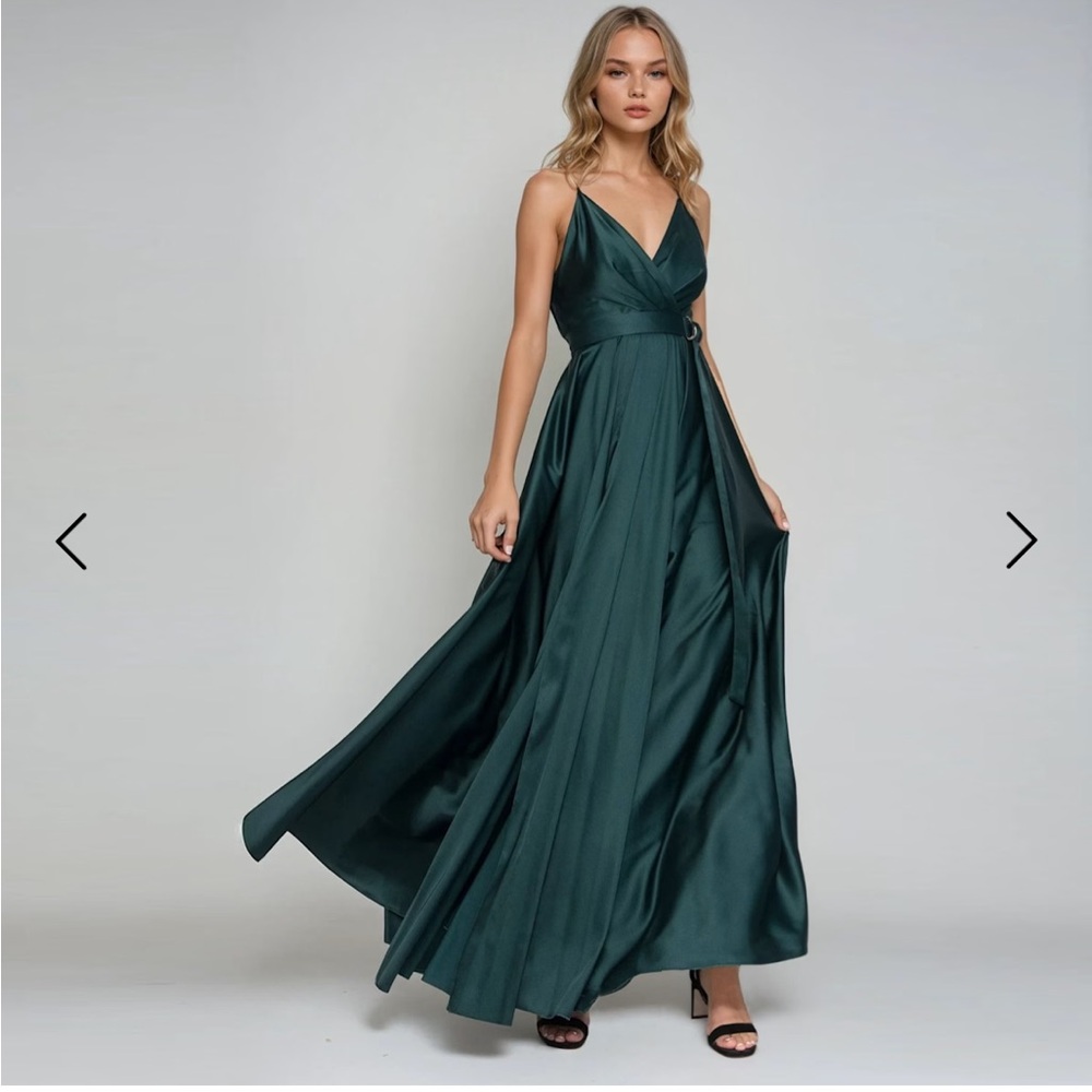NWT wolf & badger Angelika Jozefczyk long satin emerald evening gown - Picture 2 of 7